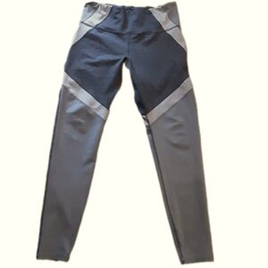 OLD NAVY ATHLETIC LEGGINGS STRETCH PANTS GO DRY TECHNOLOGY THICK MATERIAL GREY